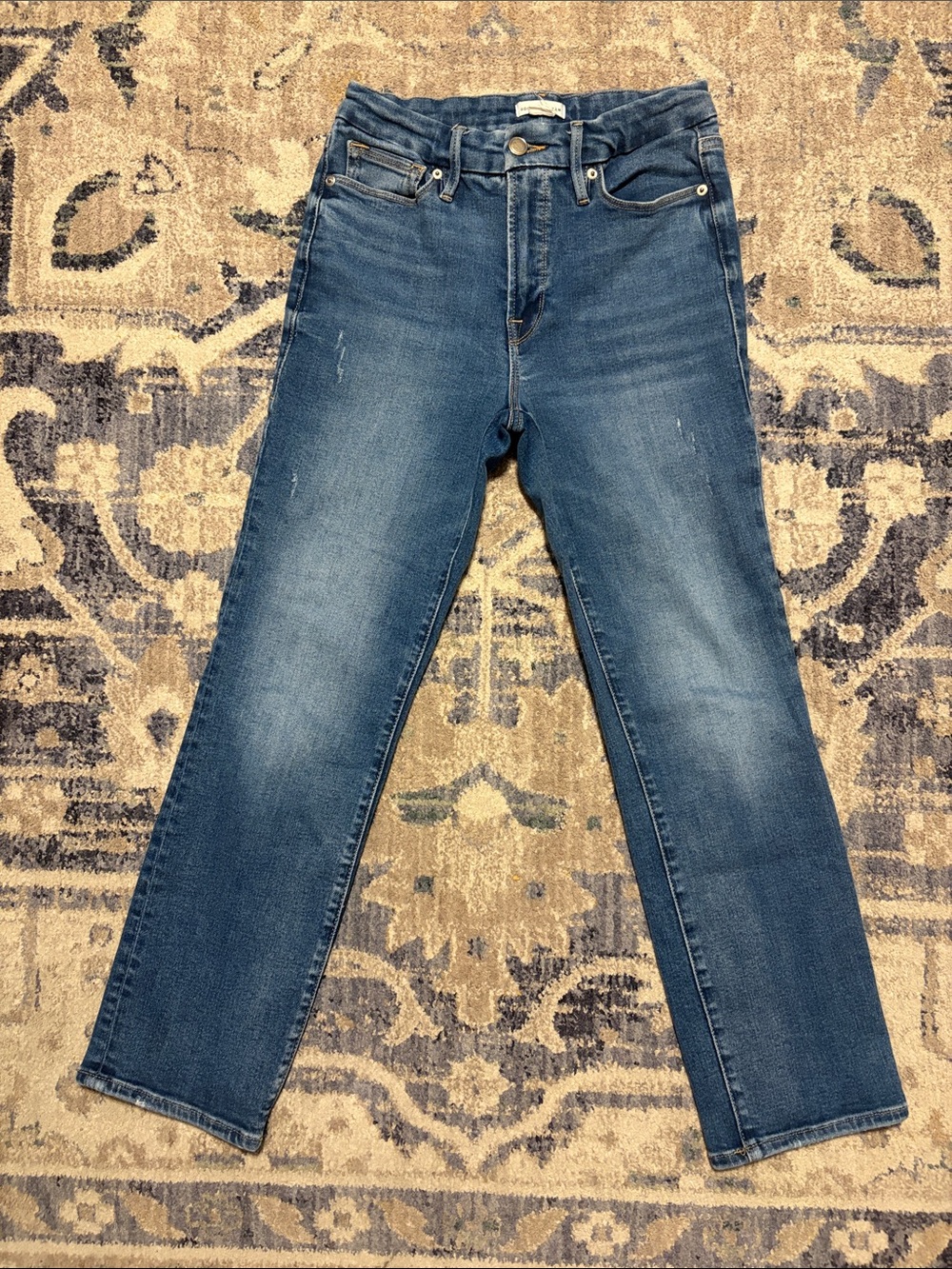 Good American Women’s Straight Leg High Rise Jeans in Medium Blue Wash